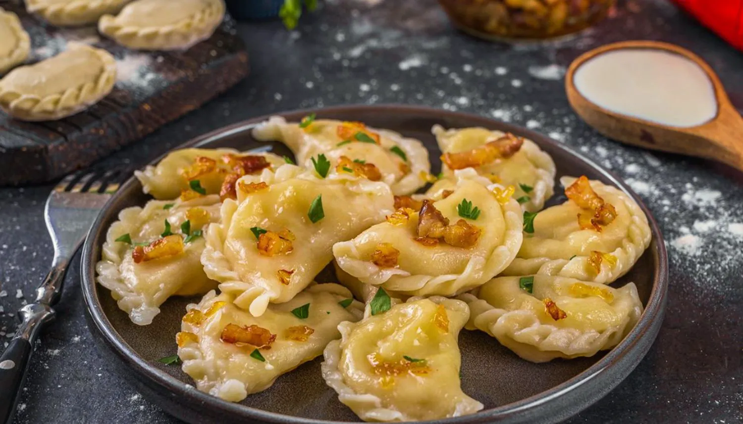 Găluștele din Ucraina în formă de semilună fac Postul Paștelui mai ușor. Rețeta nu lipsește nici de pe masa rușilor