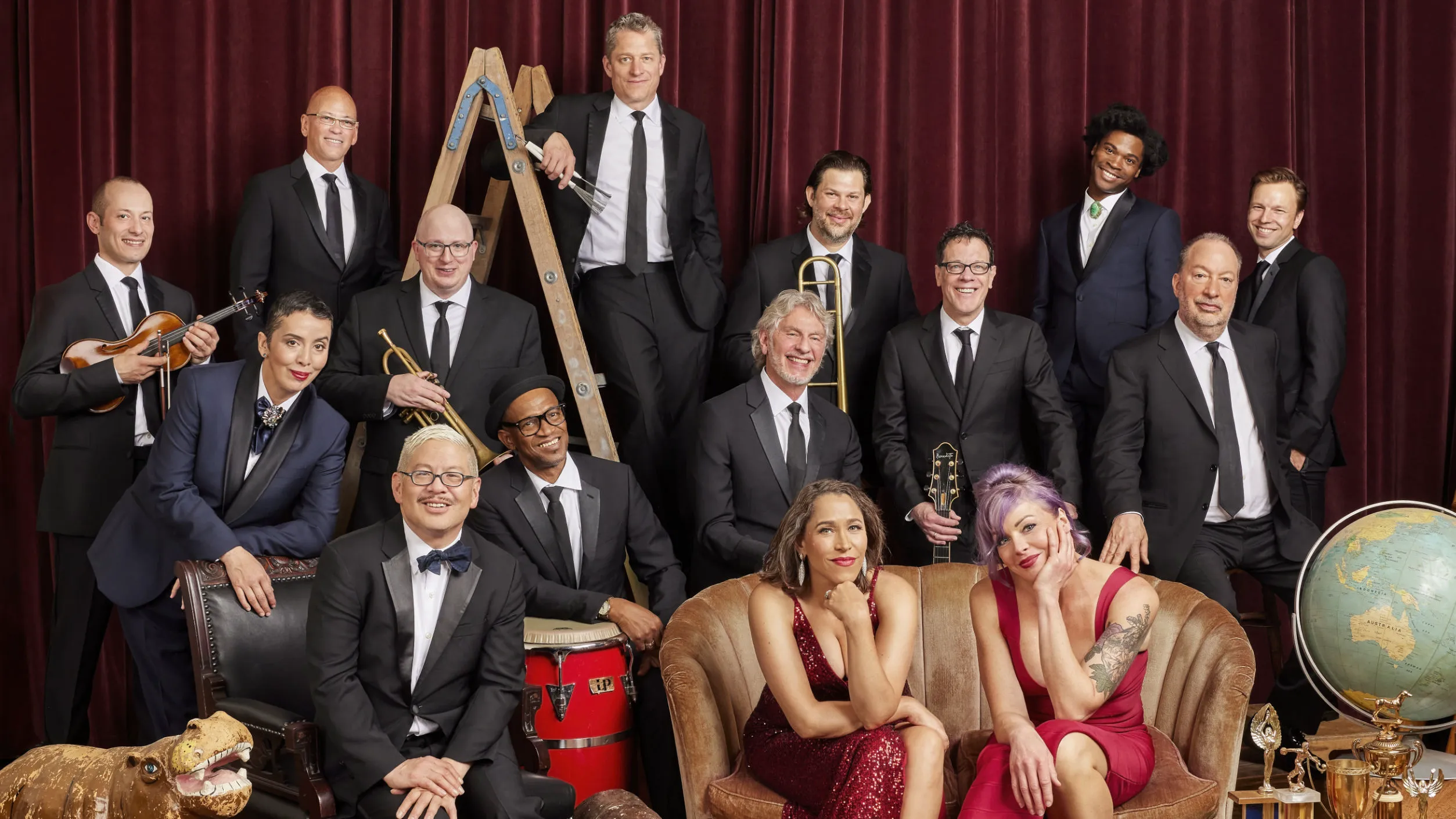 Pink Martini și Storm Large, concert-eveniment la Arenele Romane pe 16 iulie 2026 2 Pink Martini, o orchestră foarte apreciată de români