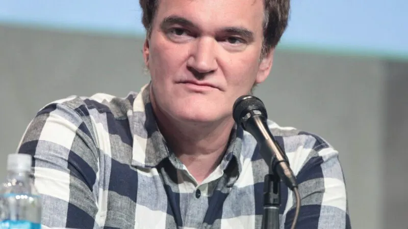 Quentin Tarantino și-a jurat la 12 ani că mama lui nu va vedea niciun ban din averea sa. S-a ținut de cuvânt și a spus și de ce