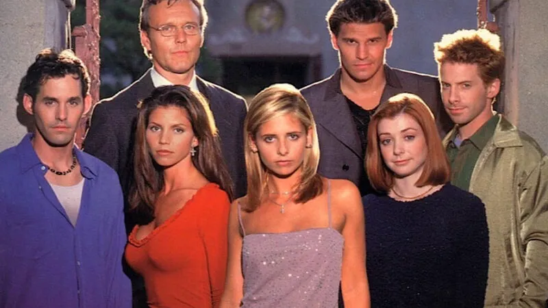 Blestemul „Buffy the Vampire Slayer”. Distribuția serialului, urmărită de tragedii și scandaluri