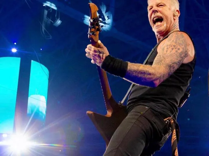 Solistul Metallica gest incredibil pentru iubita sa, înainte de concertul trupei de la București