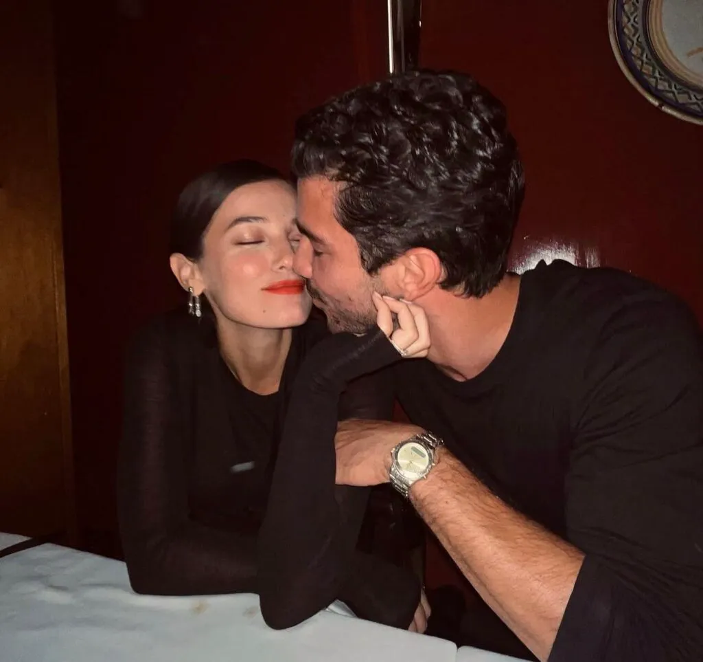 Actrița turcă Pinar Deniz, vedetă internațională. Noile contracte dovedesc ce puternică este