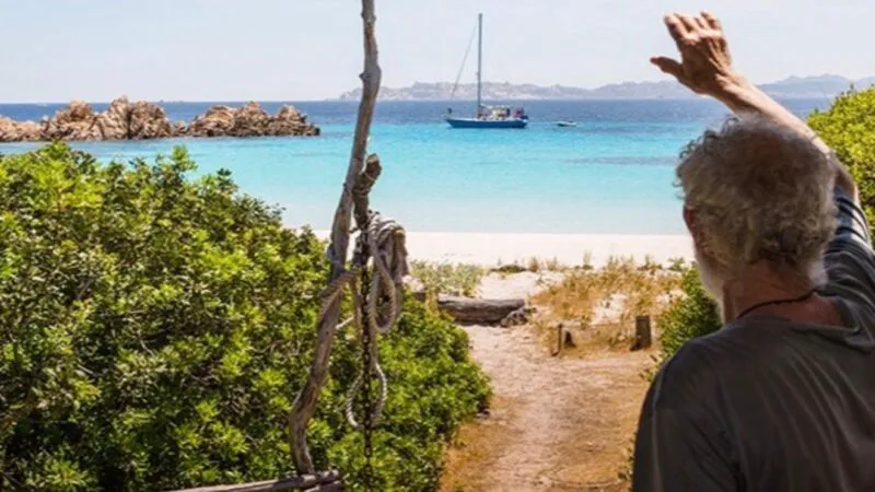 A trăit ca Robinson Crusoe peste 30 de ani pe o insulă. Cât a supraviețuit după ce a revenit în civilizație