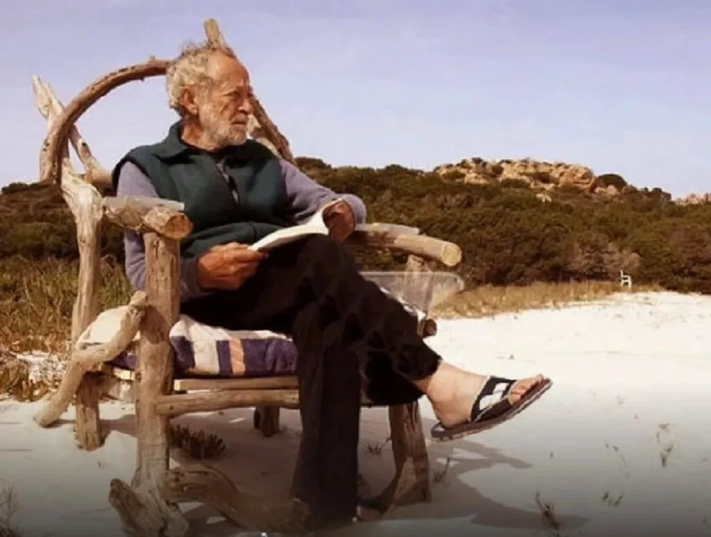 Italianul care a trăit ca Robinson Crusoe peste 30 de ani pe o insulă. Cât a supraviețuit după ce a revenit în civilizație