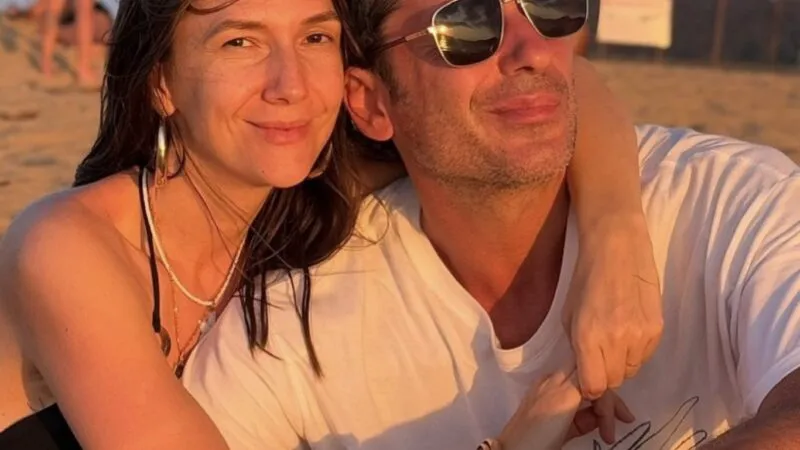 Adela Popescu îl agită pe Radu Vâlcan cu filmulețe deocheate. Printre atâtea ispite, se asigură că îi stă gândul doar la ea – Video