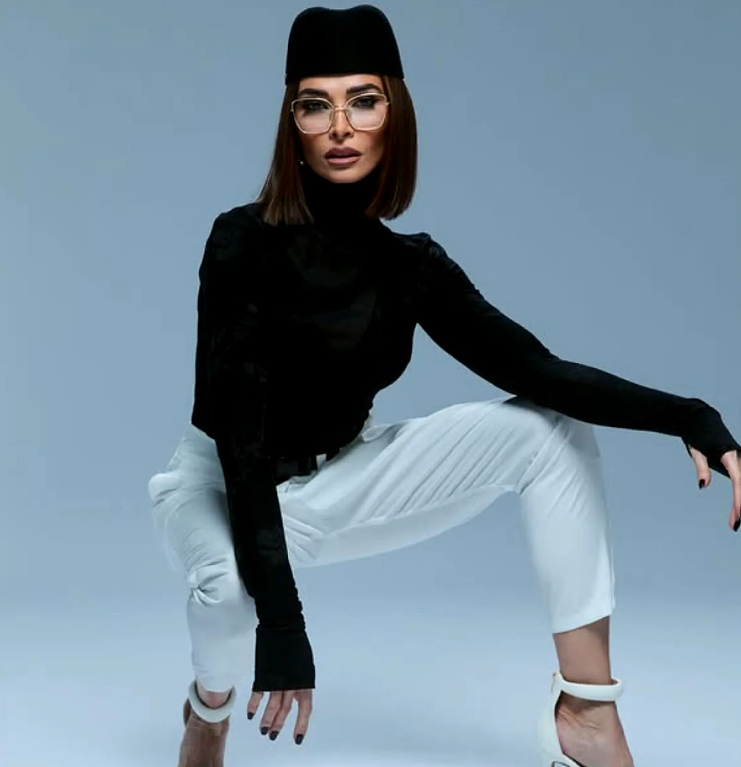 Alina Pușcaș, dezvăluiri dureroase despre viața trăită fără tată. „O singură dată mi-a cumpărat o geacă și o pereche de cizme de piele de porc” 5 Alina Pușcaș, dezvăluiri dureroase despre viața trăită fără tată. „O singură dată mi-a cumpărat o geacă și o pereche de cizme de piele de porc” care i-au rănit picioarele