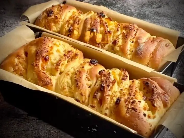 Babka cu brânză și stafide. Un desert pufos pentru masa de Paște reinterpretat de „Bucătar maniac”