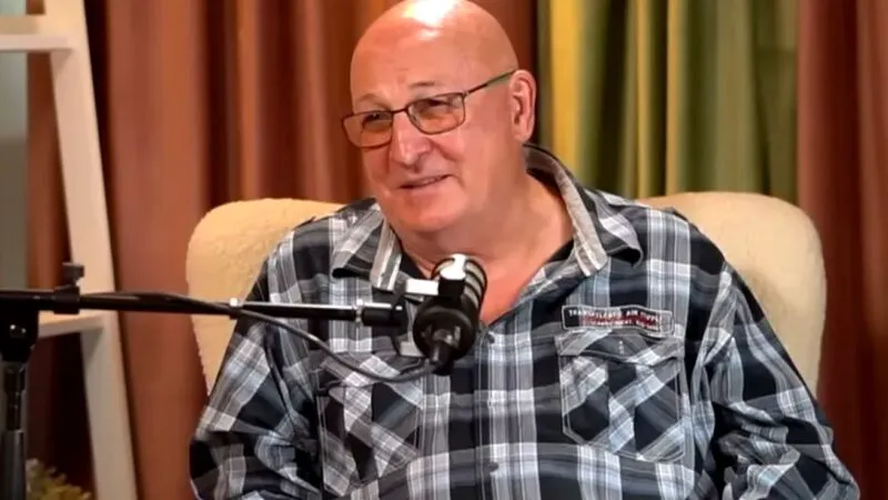 Mama lui Bebe Cotimanis, croitoreasa Irinei Loghin. Actorul povestește motivul pentru care a plecat de la ProTV