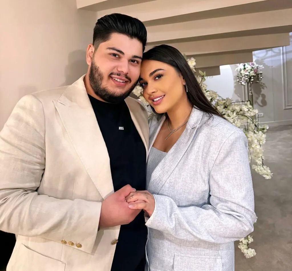 Răsturnare de situație: cine are grijă de fiul lui Betty Salam după divorț. S-a negociat