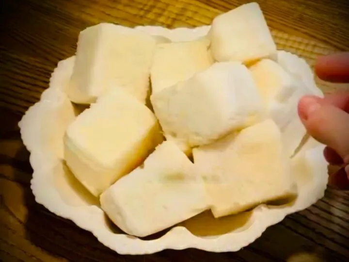 Desert de post sănătos pentru copii: „nori de mere”, dulcele natural fără zahăr adăugat