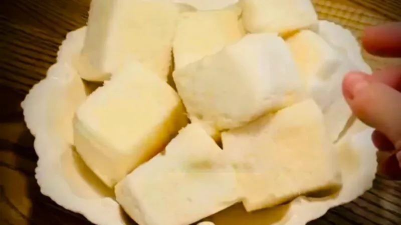 Desert de post sănătos pentru copii: „nori de mere”, dulcele natural fără zahăr adăugat