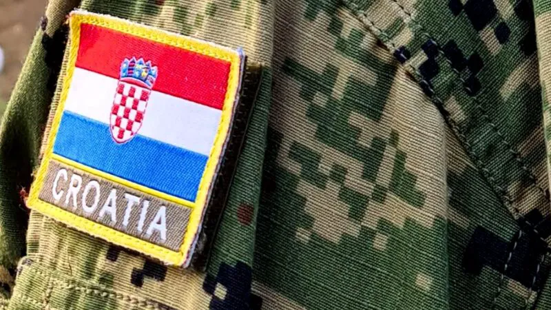 Reintroducerea serviciului militar obligatoriu, în umbra amenințărilor ruse. Sute de tineri din țări vecine, la datorie