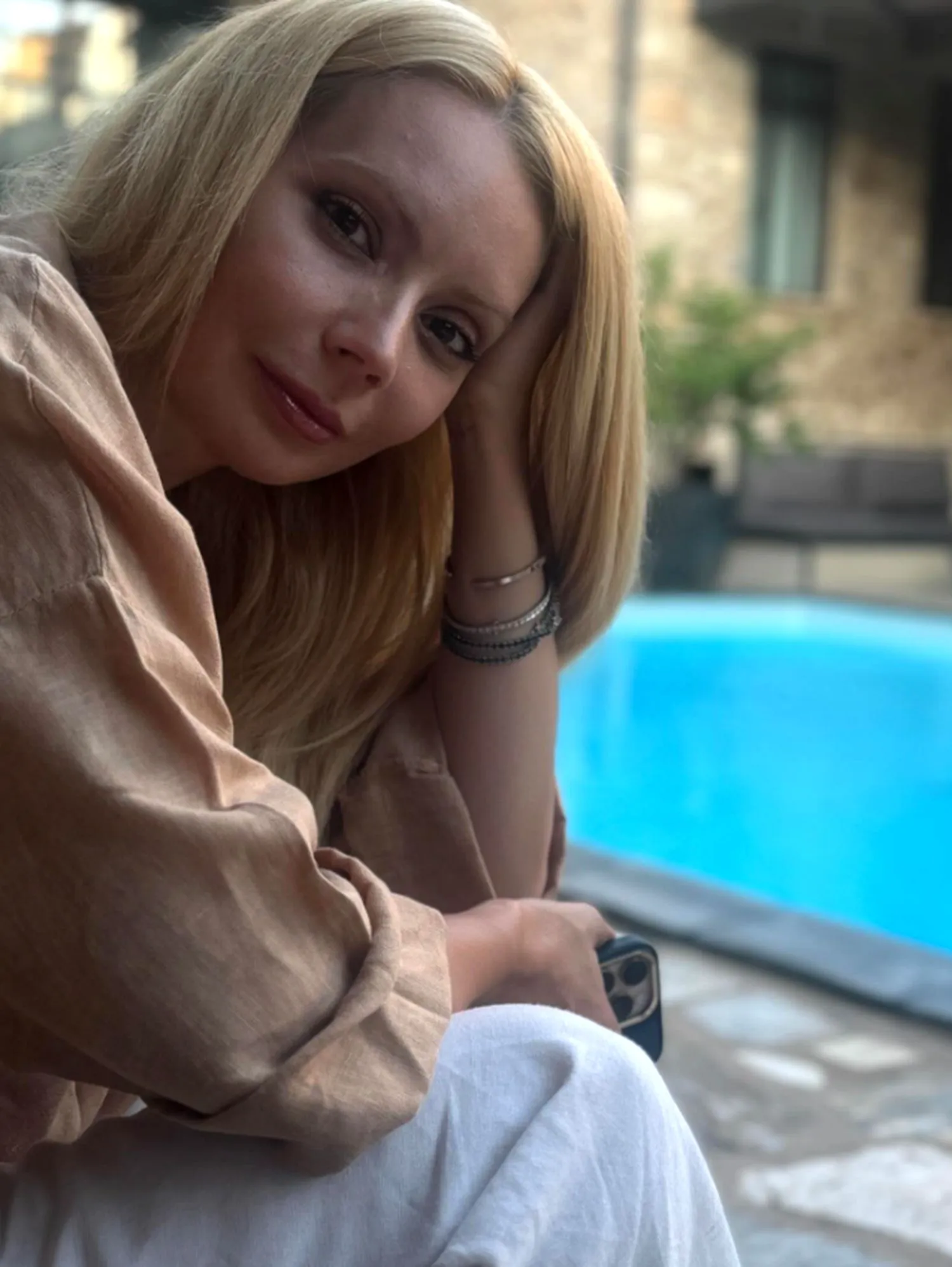 Daciana Sârbu, povestea impresionantă a tatuajului făcut la vârsta de 40 de ani. Și-a desenat un cuvânt ce reprezintă esența identității sale. Urmează și al doilea