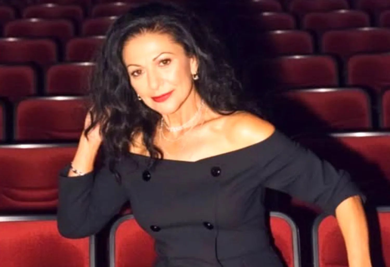 Elena Cârstea, amintiri prețioase din Egipt. „A venit la mine cu un buchet de flori din ciocolată”