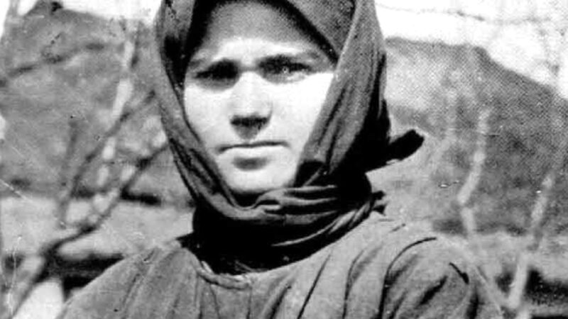 „Fata diavol” din România. Cazul ei, care a uimit o lume întreagă, n-a putut fi niciodată explicat