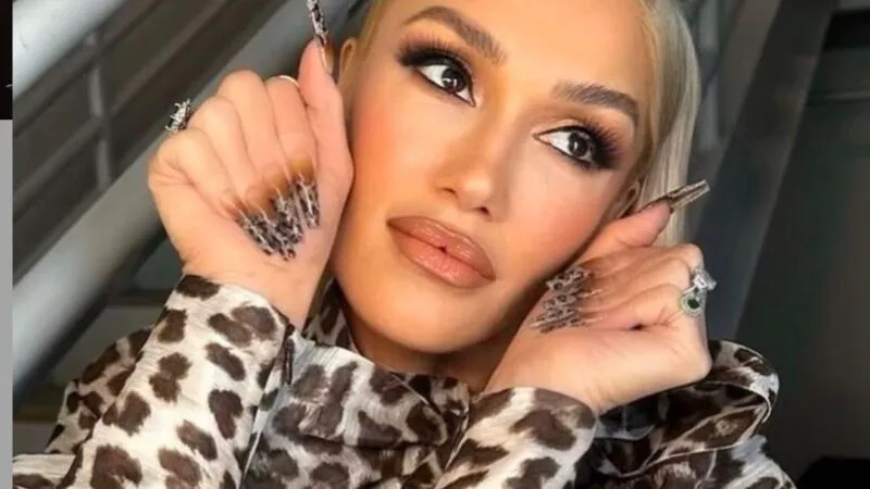 Gwen Stefani s-a întors la credință înainte de a rămâne însărcinată la 44 de ani