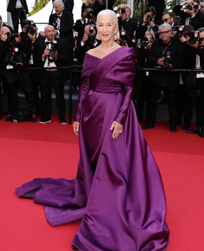 Helen Mirren are un secret „furat” de la stripteuze. De zeci de ani se ține de acest stil