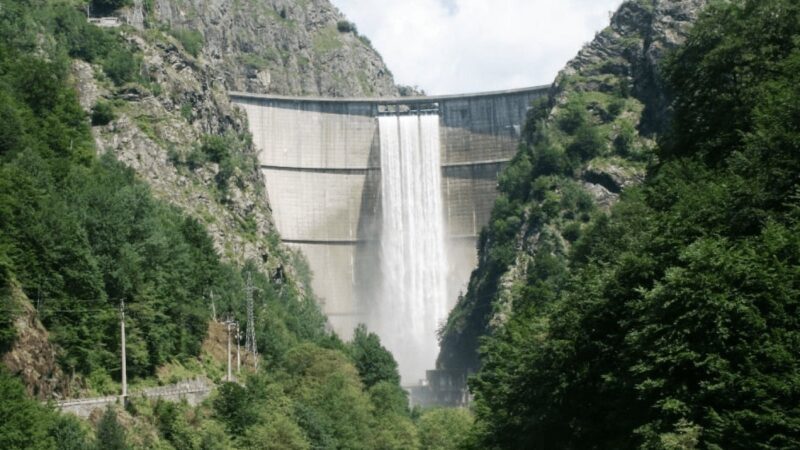 Romeo Dunca, milionarul-pilot care a cucerit Vidraru. Povestea omului care zboară peste baraj