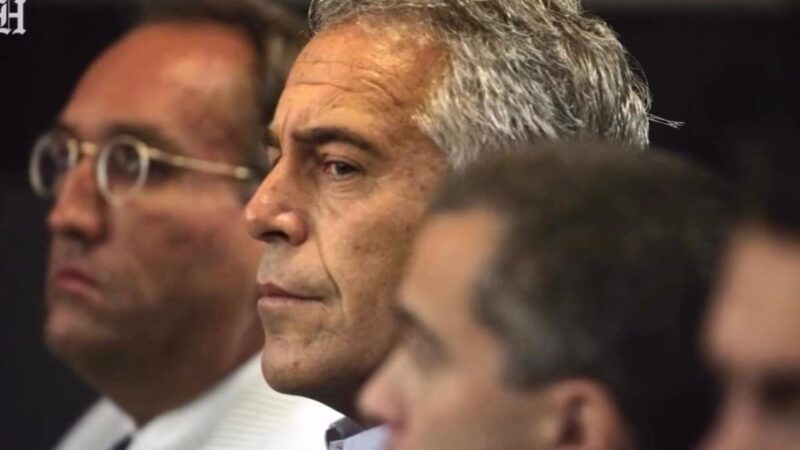 Jeffrey Epstein, trădat de fosta iubită, pentru viză. Modelul pilota „Lolita Express”