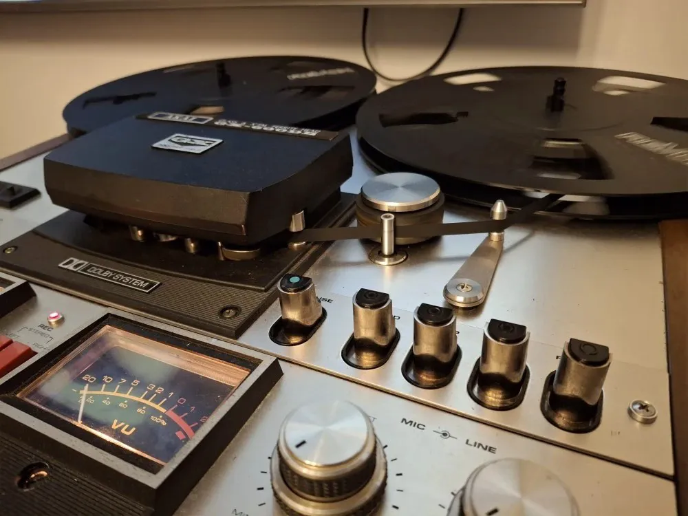 Ora exactă pe magnetofon