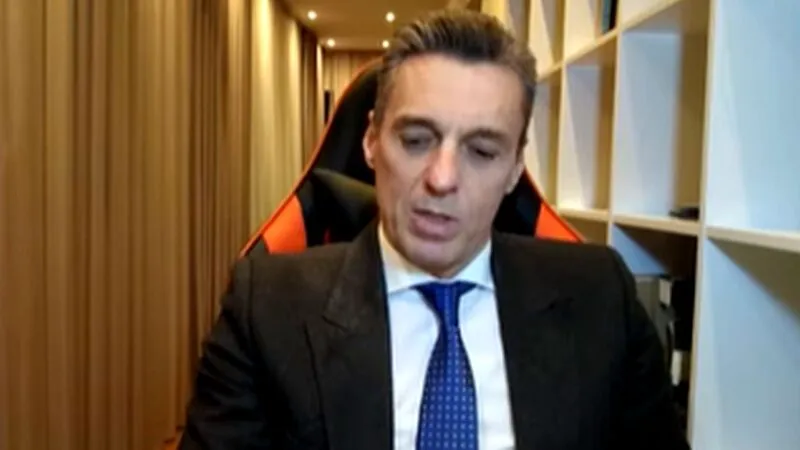 Analiza lui Mircea Badea despre vedetele virale. „Când remarc la ce se uită românii, îmi cade capul”