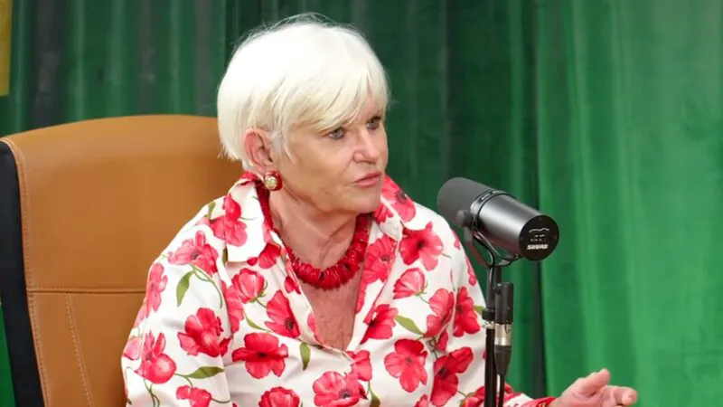 Monica Tatoiu, „doamna știe tot”. A învățat să ghicească viitorul de la un șaman