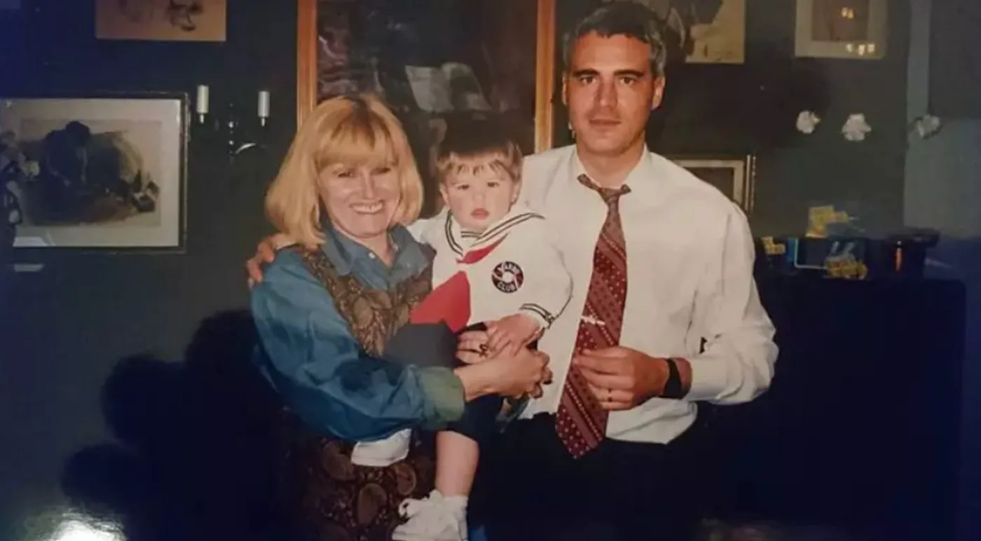 monica tatoiu sotul si micul victoras