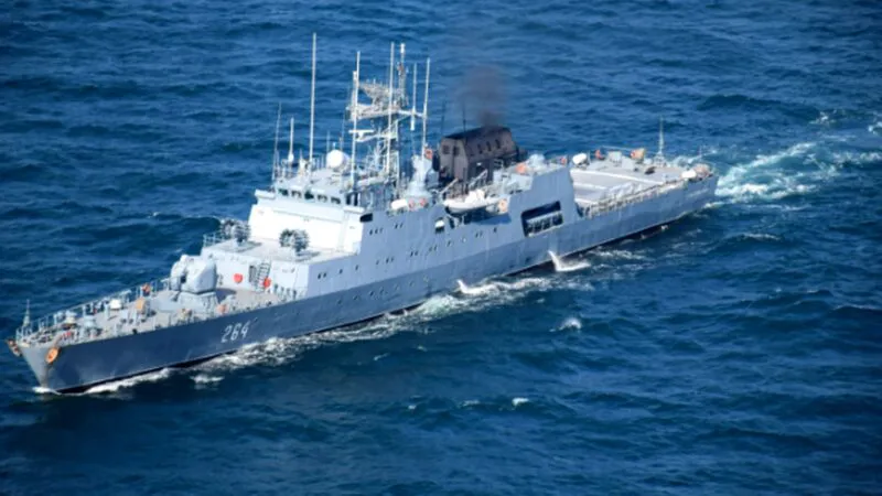 Bancuri. Nevasta unui marinar îi povestește celei mai bune prietene cum a reușit să-și convingă bărbatul să țină regim…