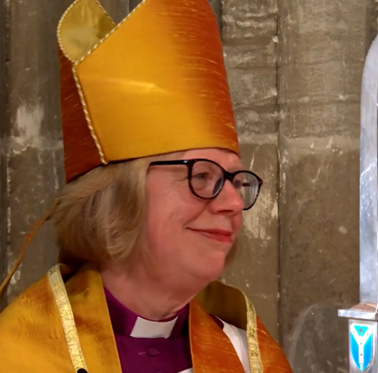 Prima femeie arhiepiscop în Biserica Angliei, care ocupă această funcție în peste 1400 de ani de tradiție. Ce ținută spectaculoasă a purtat prințesa Kate