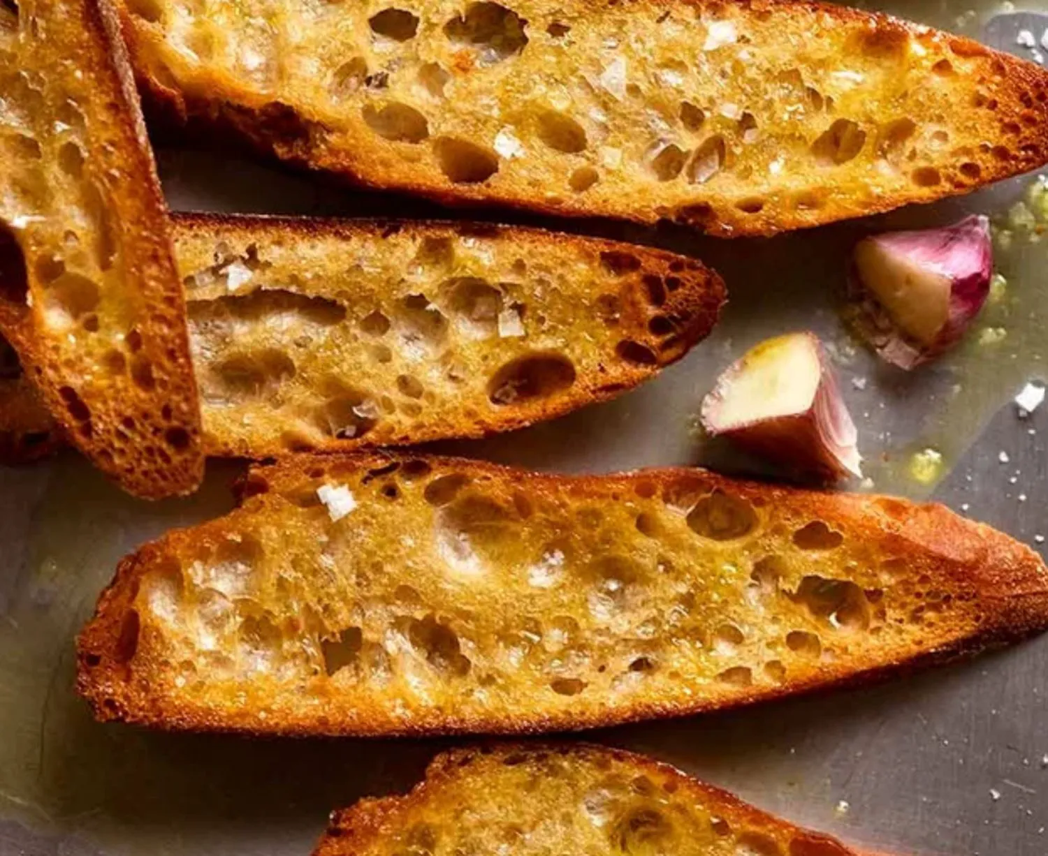 Pește italian poșat, o delicatesă pentru sărbătoarea de Buna Vestire. Rețeta care nu se uită