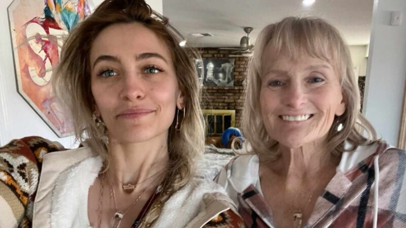 Paris Jackson și-a întâlnit mama abia după moartea lui Michael Jackson! Debbie Rowe nu a trecut peste cuvântul Regelui Pop