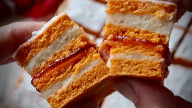 Prăjitura cu bulion și cremă de griș – desertul de post surprinzător din rețetele de altădată