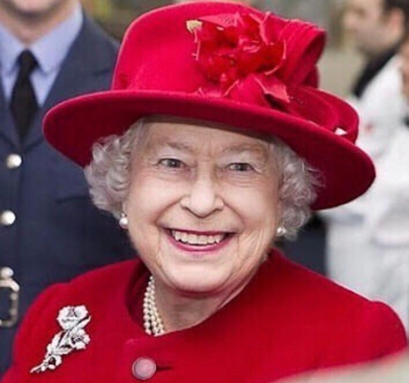 Regina Elisabeta, așa cum nu a știut-o nimeni: dansa și cânta în intimitatea palatului. Ce spune confidenta Suveranei