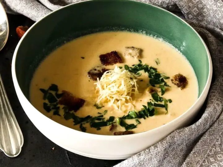 Încercați delicioasa supă de hrean în Postul Paștelui! Rețeta este cu adevărat deosebită