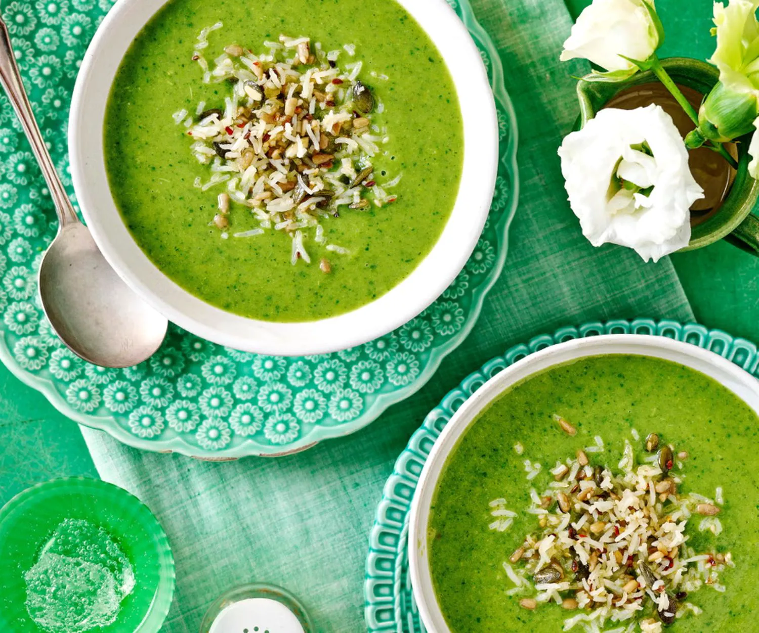 Supă verde de primăvară, excelentă în Postul Paștelui. Rețeta e plină de vitamine! 4 Supă verde de primăvară, excelentă în Postul Paștelui. Rețeta e plină de vitamine!