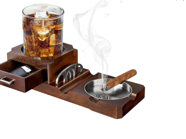 Bancuri. Bade, fumezi? Noa, apăi depinde… Râzi cu lacrimi ce urmează