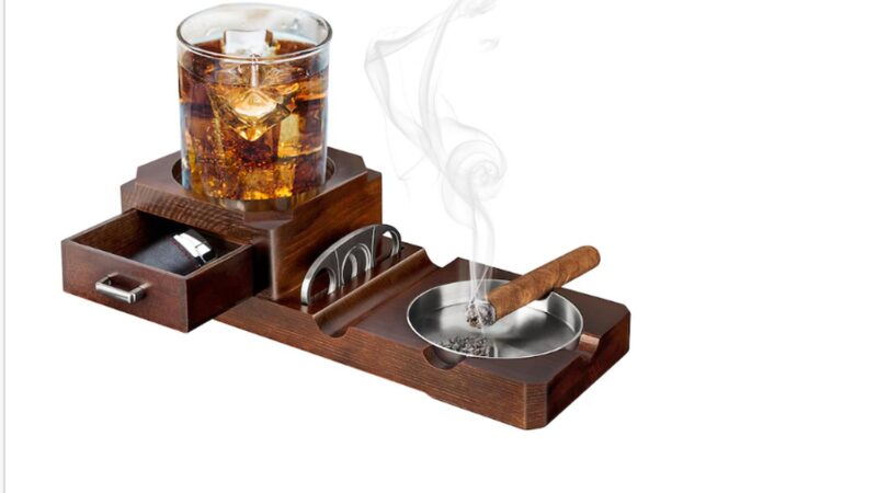 Bancuri. Bade, fumezi? Noa, apăi depinde… Râzi cu lacrimi ce urmează