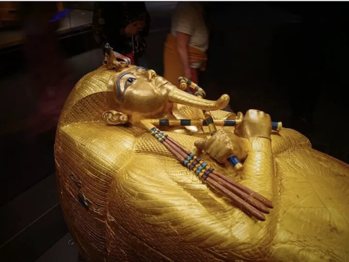 Blestemul lui Tutankhamon – mărturia tulburătoare a unui jurnalist. Întreaga omenire nu a aflat, de fapt, adevărul din acea criptă