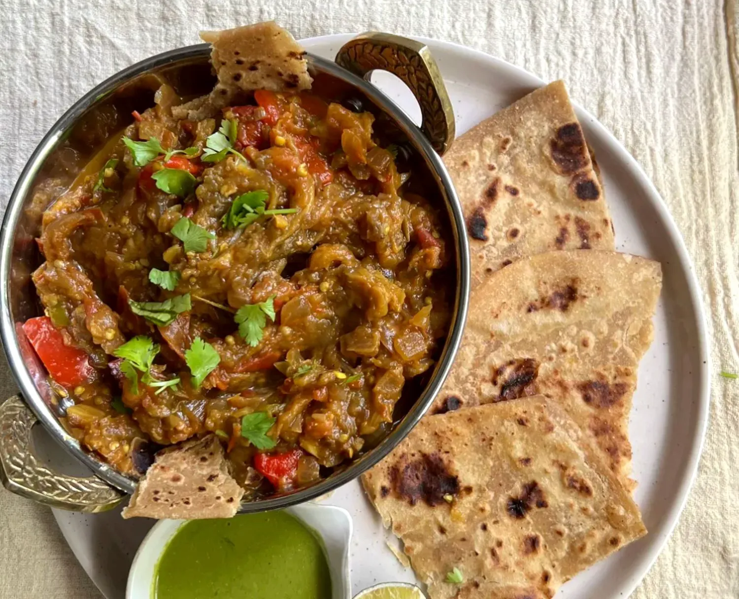 Rețeta vegetariană care cucerește: vinete în stil indian