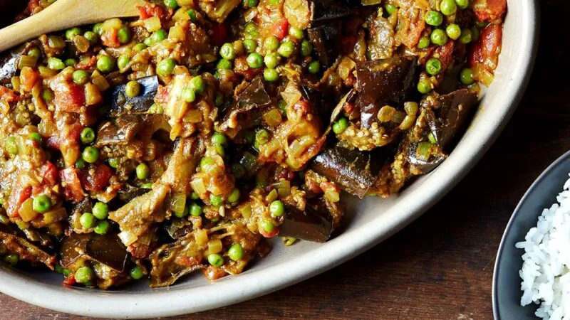 Rețeta vegetariană care cucerește: vinete în stil indian