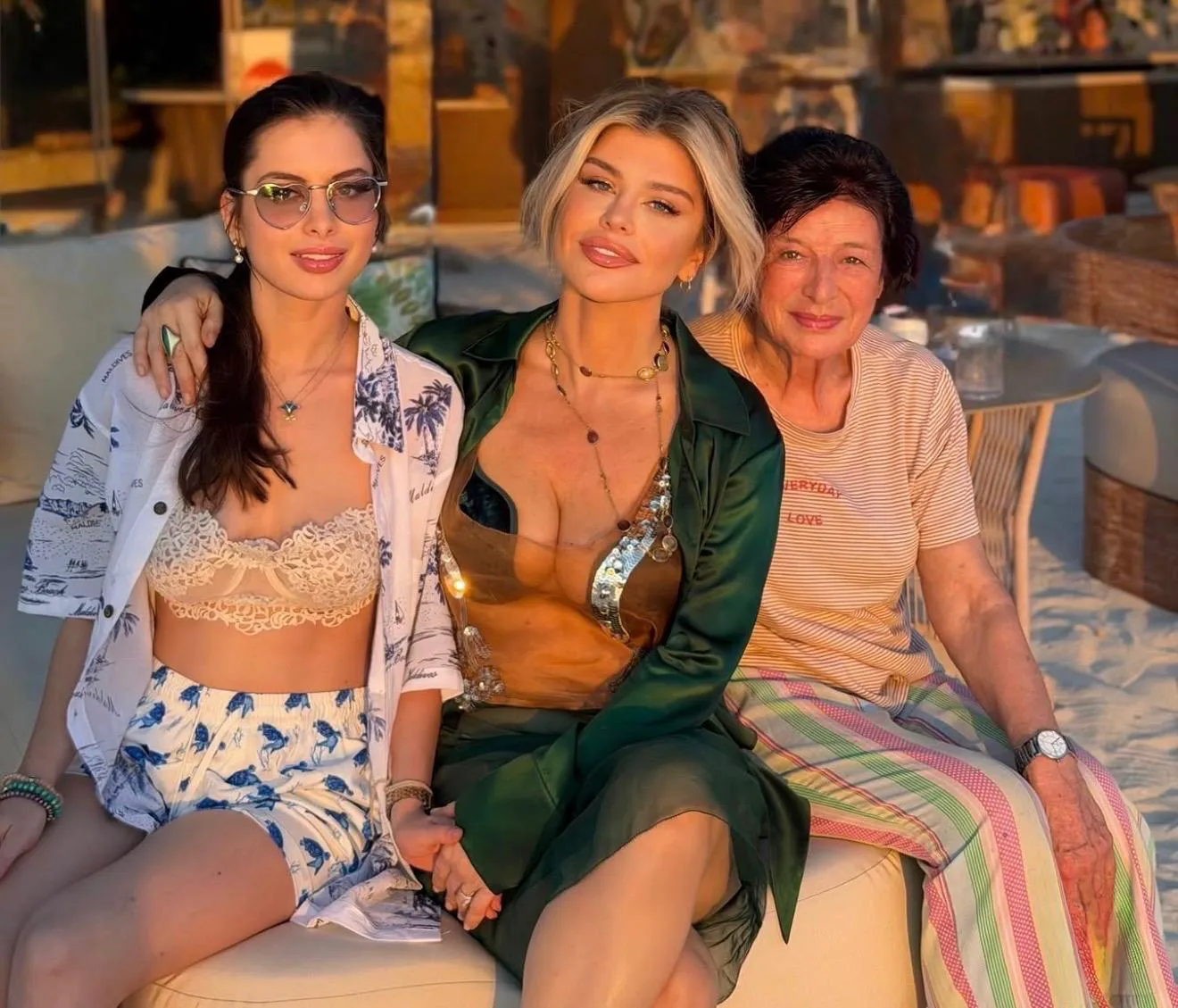 Loredana Groza face tot ce poate pentru mama ei. Vrea să îi aline durerea după pierderea soțului