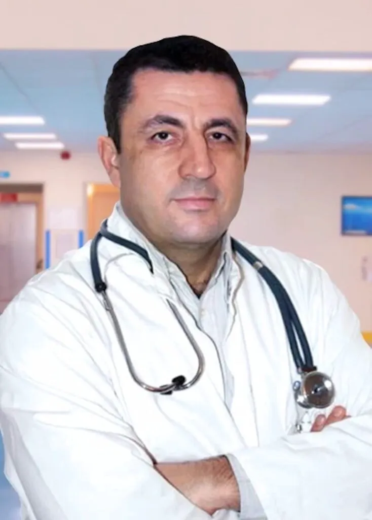 Medic din Franța adus de familia lui Mircea Lucescu să-l salveze. Se pregătește o operație complexă 2 Medic din Franța adus de familia lui Mircea Lucescu să-l salveze. Se pregătește o operație complexă