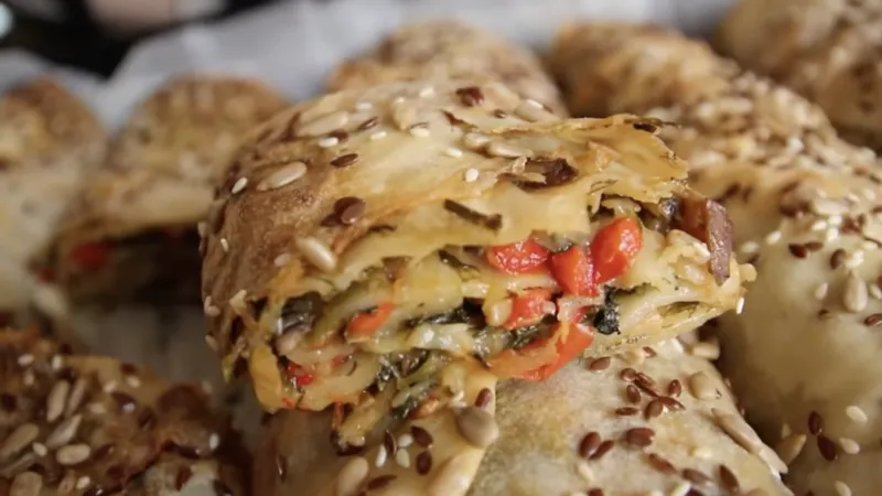 Ruladă de post cu ciuperci și legume, rețetă de la Anna Lesko. Preparatul simplu care îți iese perfect din prima