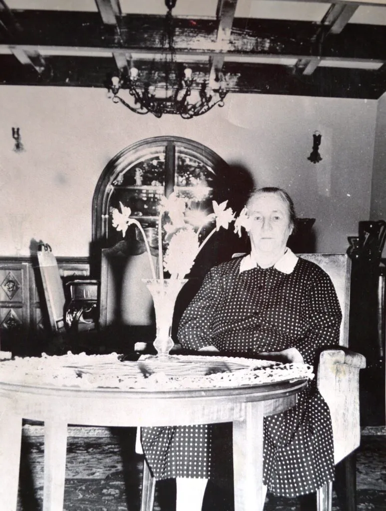 Mama Elenei Ceaușescu, figura uitată din umbra dictatorului: „Arde-l-ar focu’ pe Neculai!”