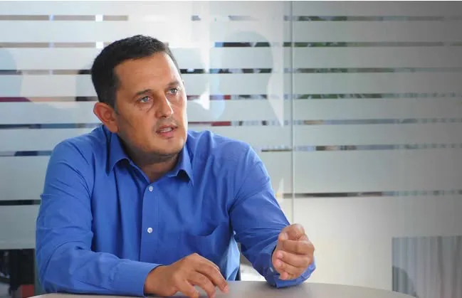 Av. Piperea, după ce a discutat cu Voiculescu despre țeapa cu vaccinurile: „România putea să câștige în instanță”. Pare un proces servit 