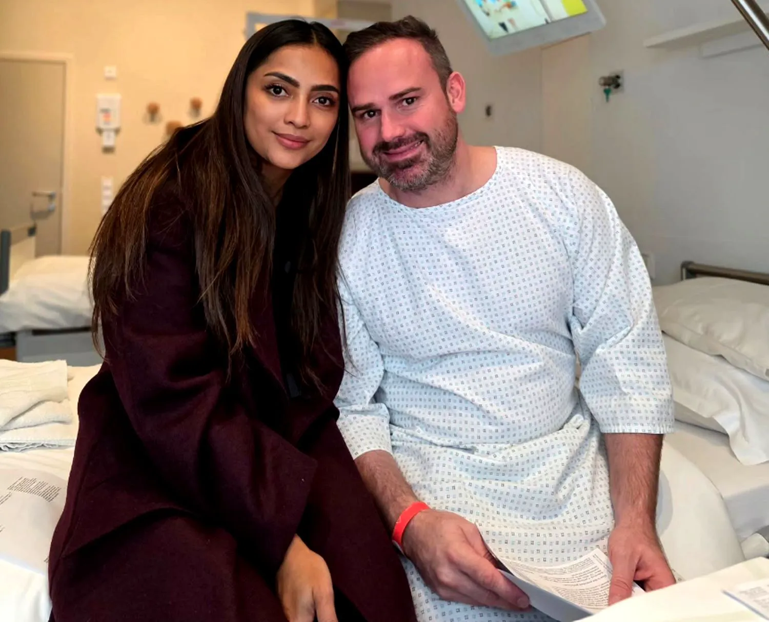 Faimosul accidentat la Survivor a ajuns în sala de operație, la Viena. Soția lui, revoltată: „Pentru cei care au crezut că s-a prefăcut”