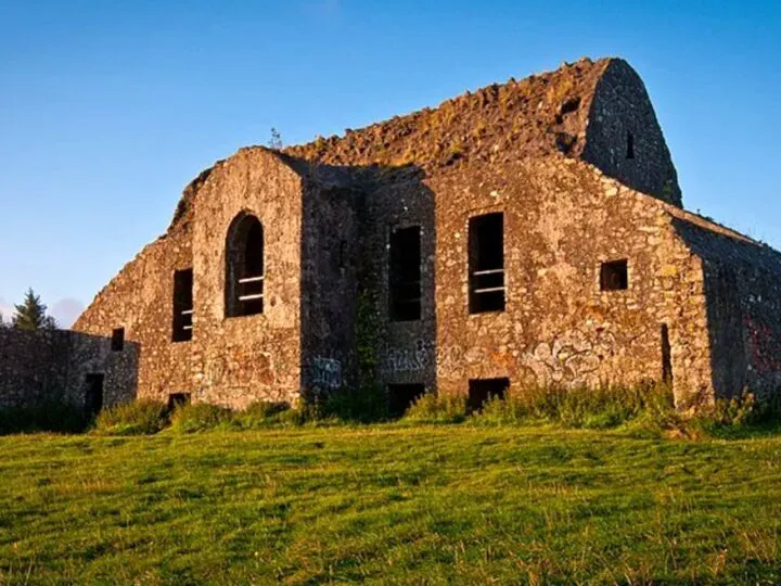 Hellfire Club, cabana irlandeză unde diavolul a jucat cărți cu aristocrații