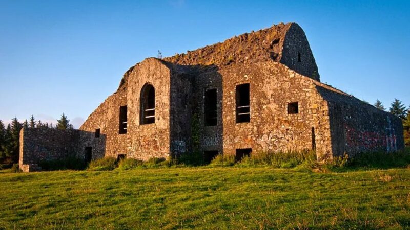 Hellfire Club, cabana irlandeză unde diavolul a jucat cărți cu aristocrații