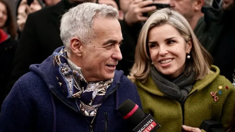 Gest emoționant pe care Călin Georgescu l-a făcut când a ajuns la Curtea de Apel. O femeie a început să plângă