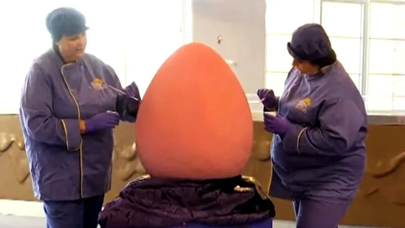 Recorduri dulci de Paște. A fost creat cel mai mare ou de ciocolată din lume